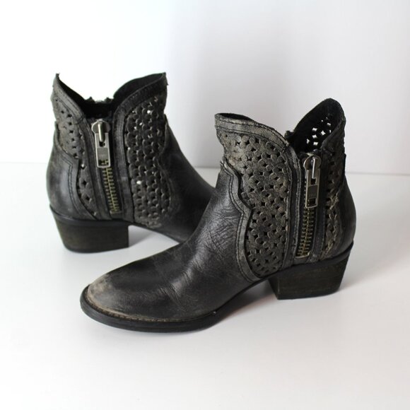 Circle G Corral Ankle Boots Cowhide Leather Cut Out distressed black Women's 5.5 - Picture 3 of 14
